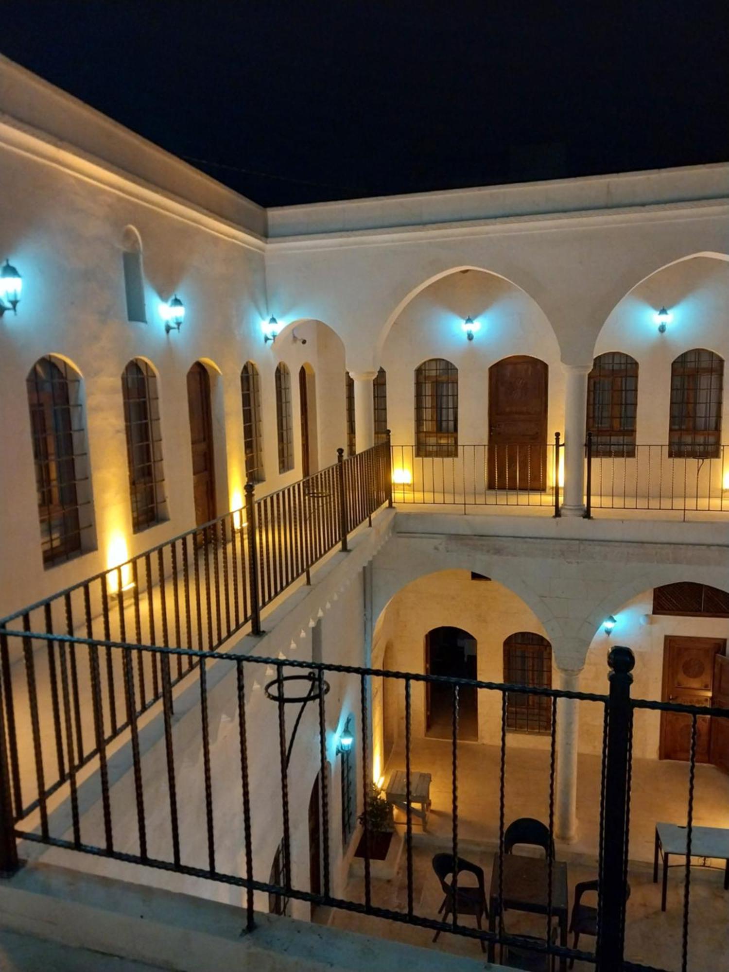 Orpheus Otel-Konak سانليورفا المظهر الخارجي الصورة